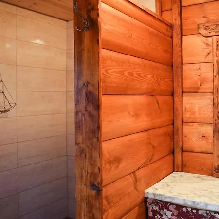 Cozy Holiday Home, Hébergement de vacances